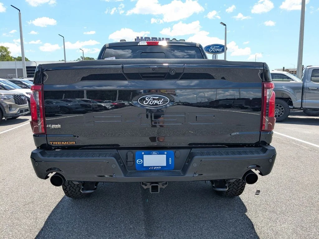 New 2026 Agate Black Metallic Ford Tremor image 5