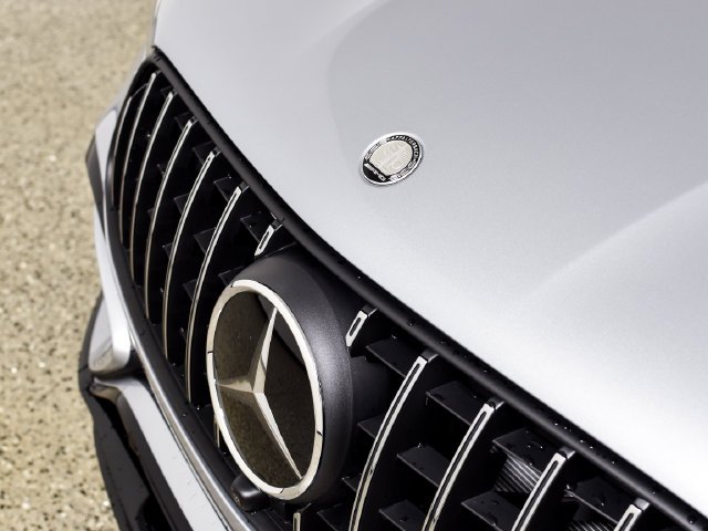 New 2027 Cirrus Silver Metallic Mercedes-Benz GLC 53 image 9