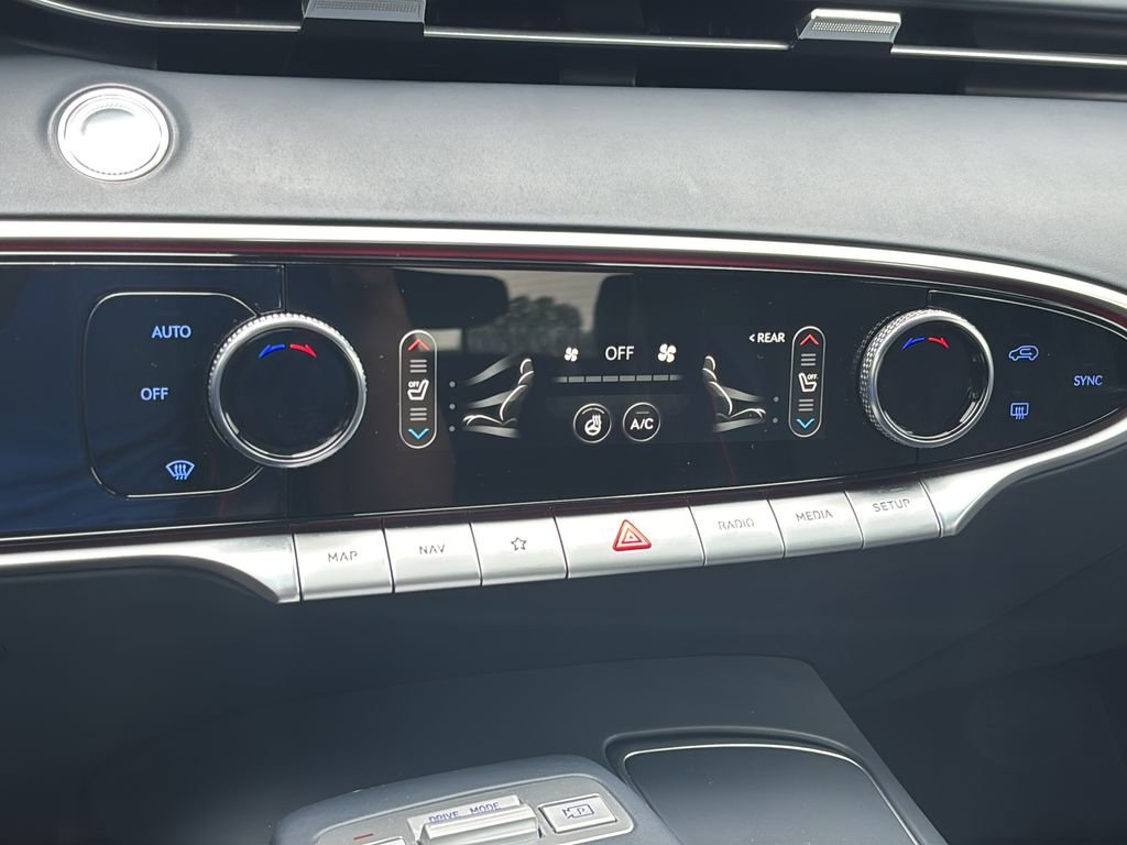 2025 GENESIS GV70 Sport - Photo 27