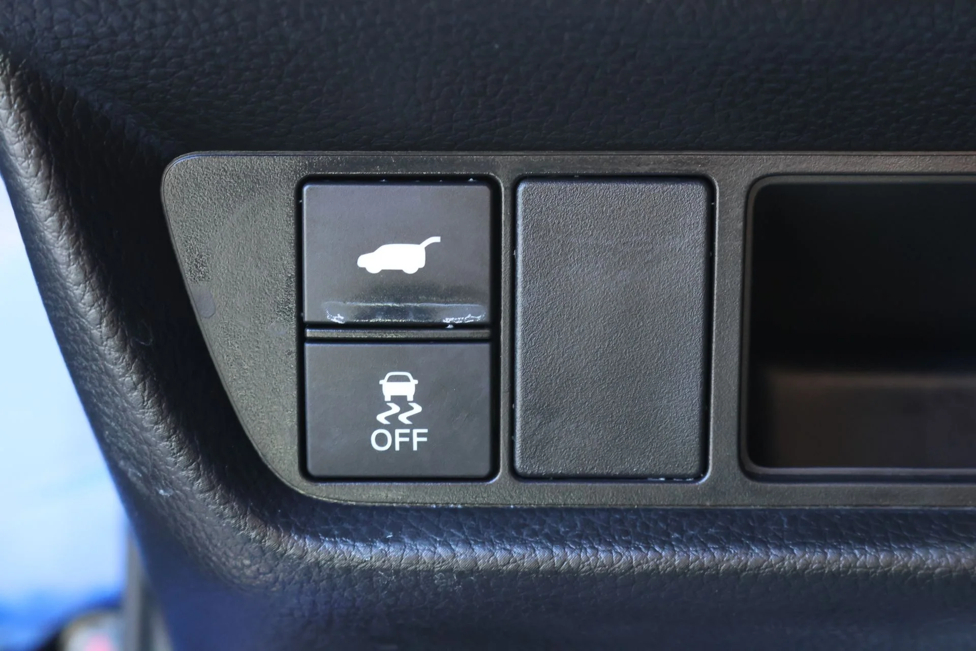 Used 2025 Adriatic Sea Blue Acura FWD A-SPEC image 18