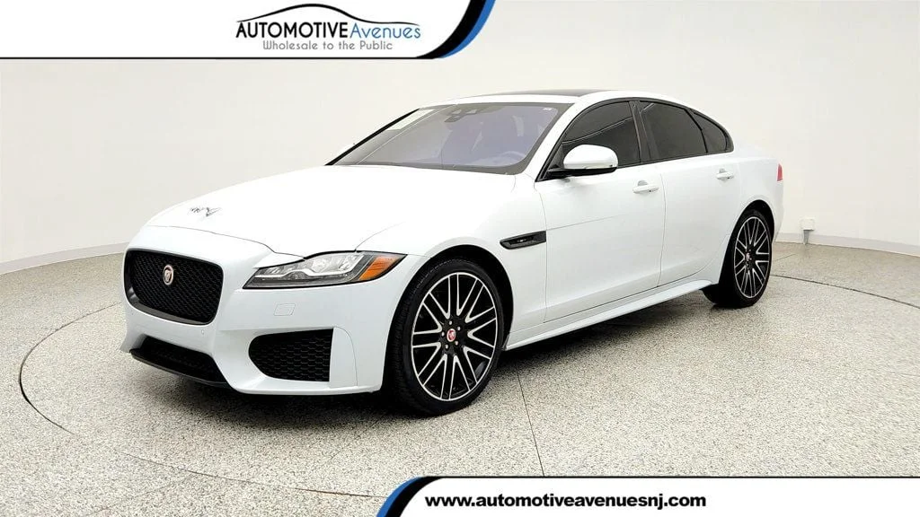 2020 Jaguar XF 30t Checkered Flag's photo