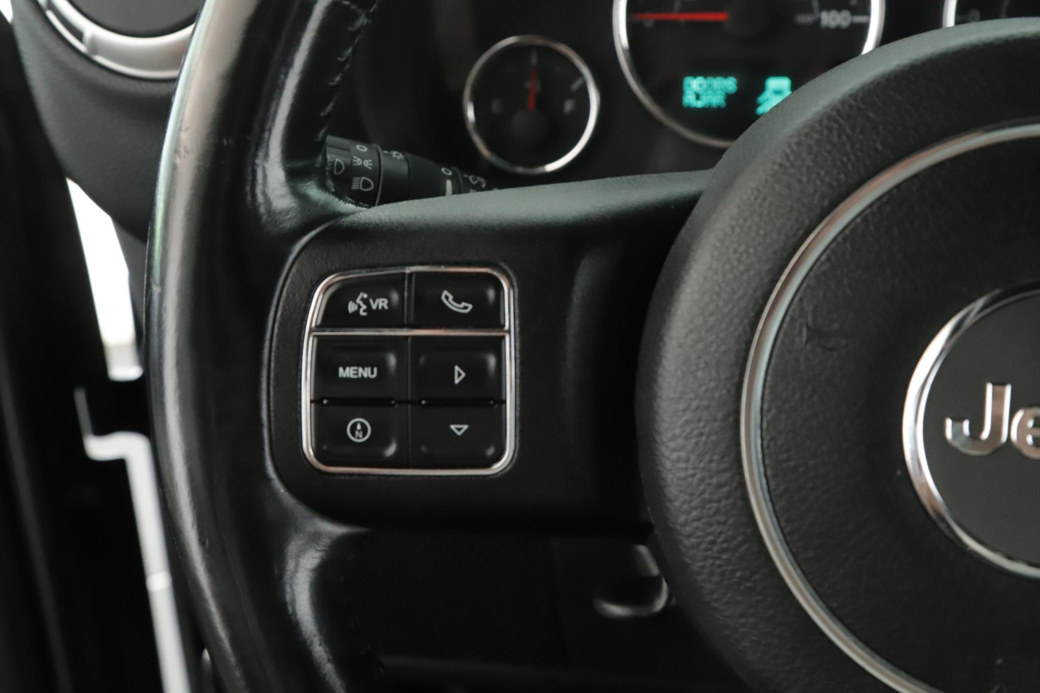 2014 Jeep Wrangler Unlimited Sahara - Photo 8