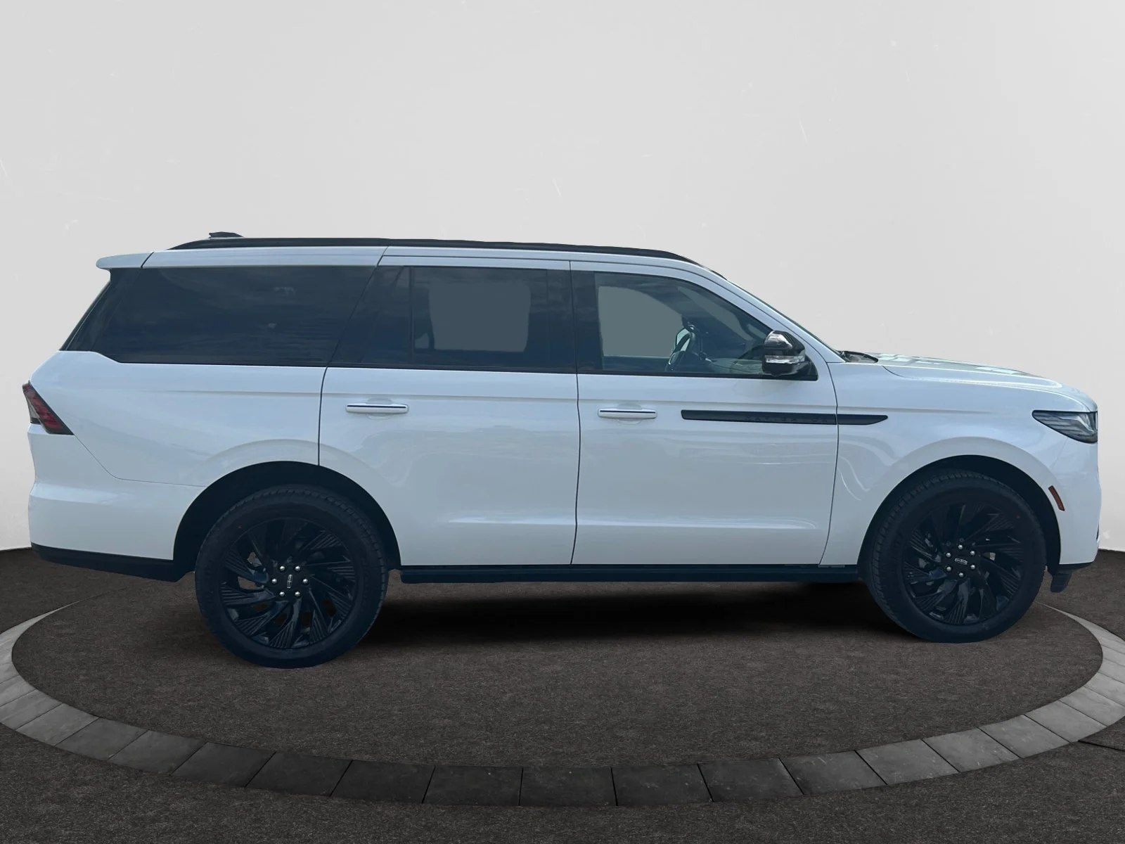 New 2027 Pristine White Metallic Tri-Coat Lincoln Reserve image 6