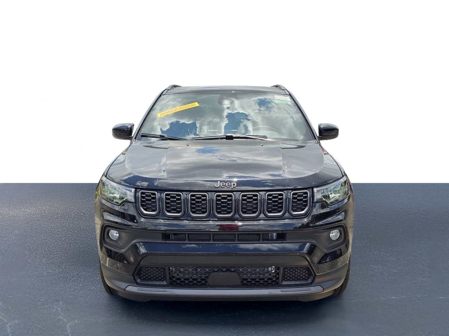 New 2026 Diamond Black Crystal Pearlcoat Jeep Latitude Altitude image 2