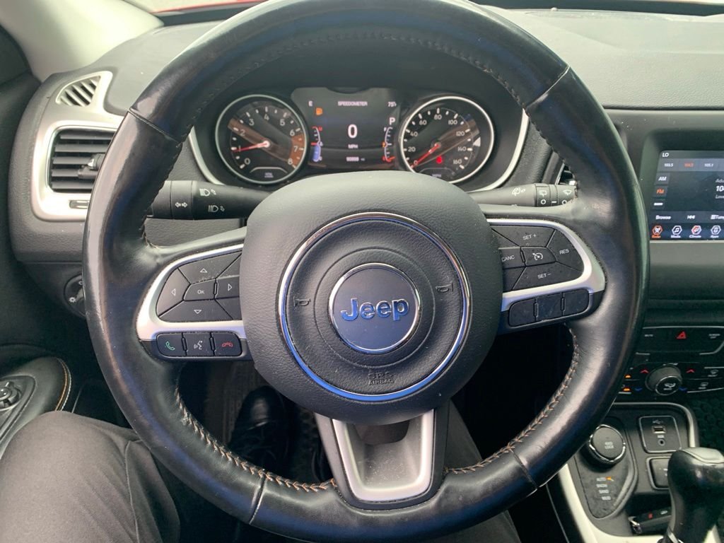 Used 2019 Redline Pearlcoat Jeep Latitude image 20