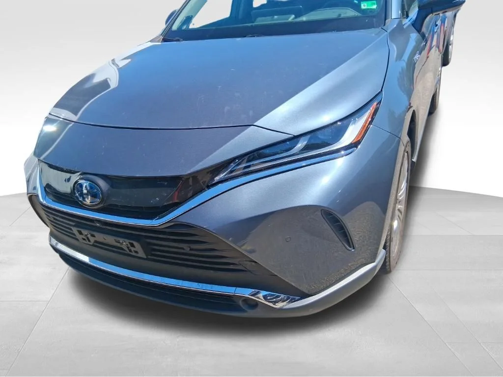 Used 2021 Gray Toyota Limited image 15