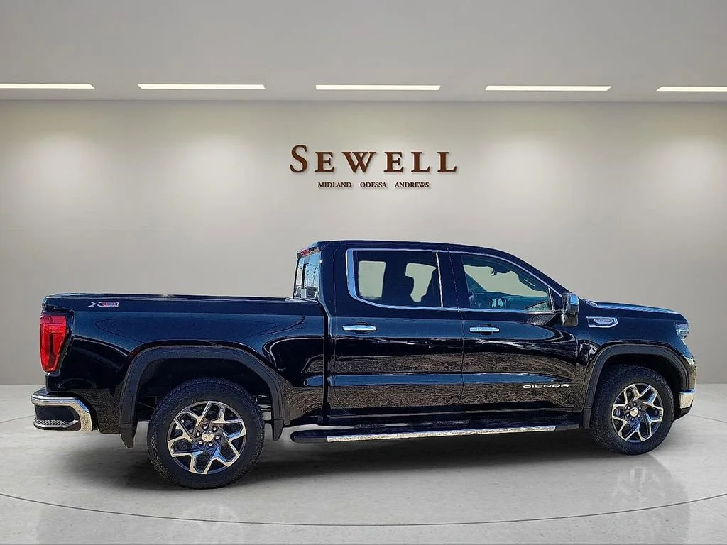 2026 GMC Sierra 1500 SLT - Photo 6