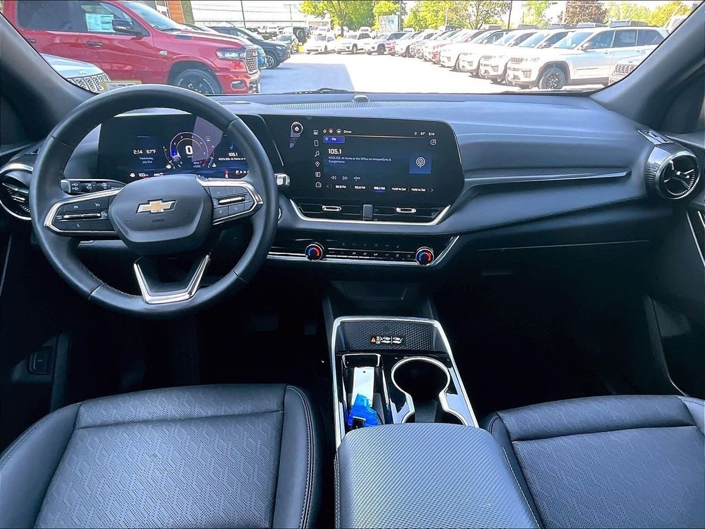 Used 2025 Black Chevrolet LT image 21