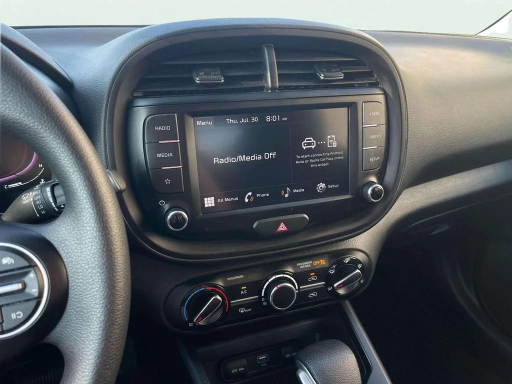 Certified Used 2023 Fusion Black Kia LX image 9