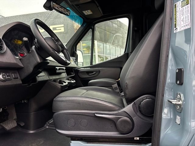 Used 2025 Blue Mercedes-Benz Cargo 144 WB image 35