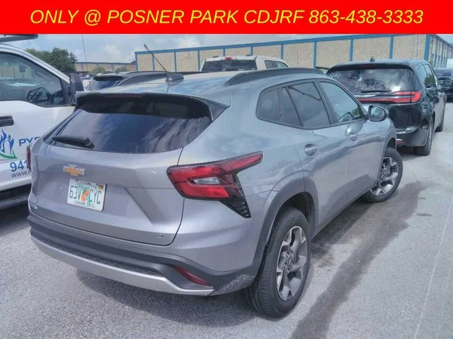 Used 2025 Gray Chevrolet LT image 6
