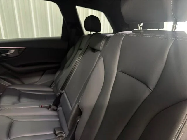Used 2025 Mythos Black Metallic Audi 55 Premium Plus image 15