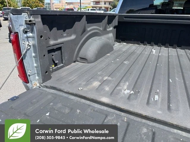 Used 2022 Silver Ford XLT image 31