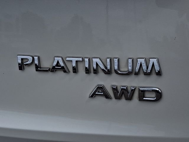 Used 2023 White Nissan Platinum image 31