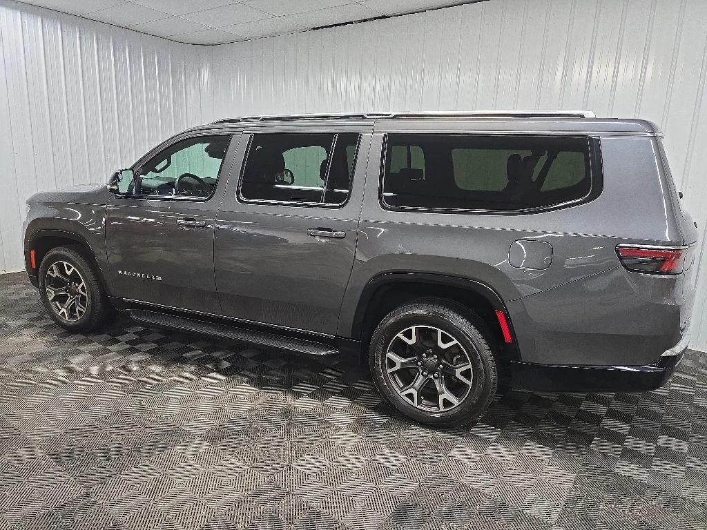 Used 2023 Gray Jeep Series III image 4
