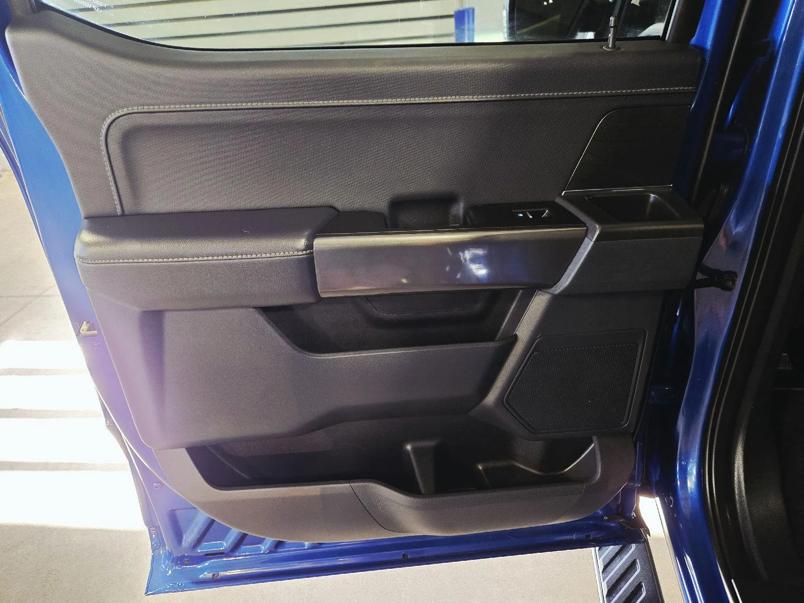 Used 2023 Atlas Blue Ford XLT image 53