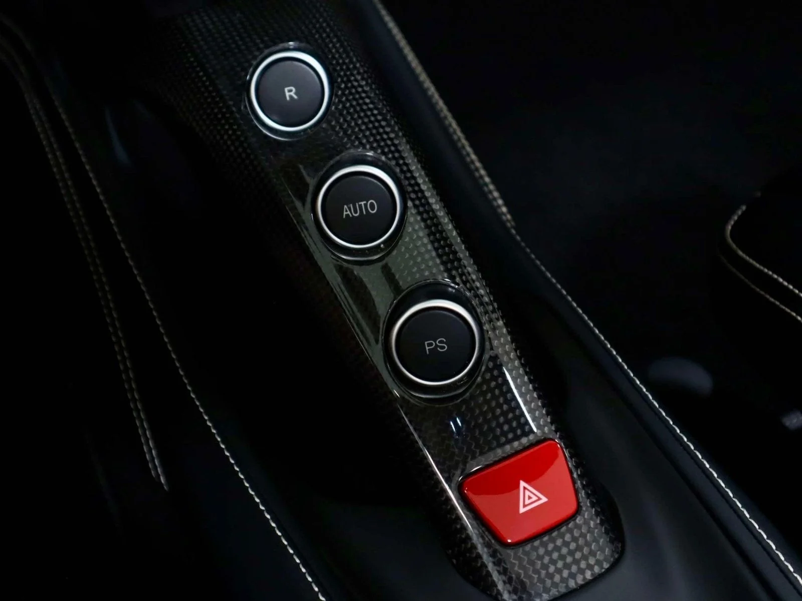 Certified Used 2018 Nero Ferrari  image 31