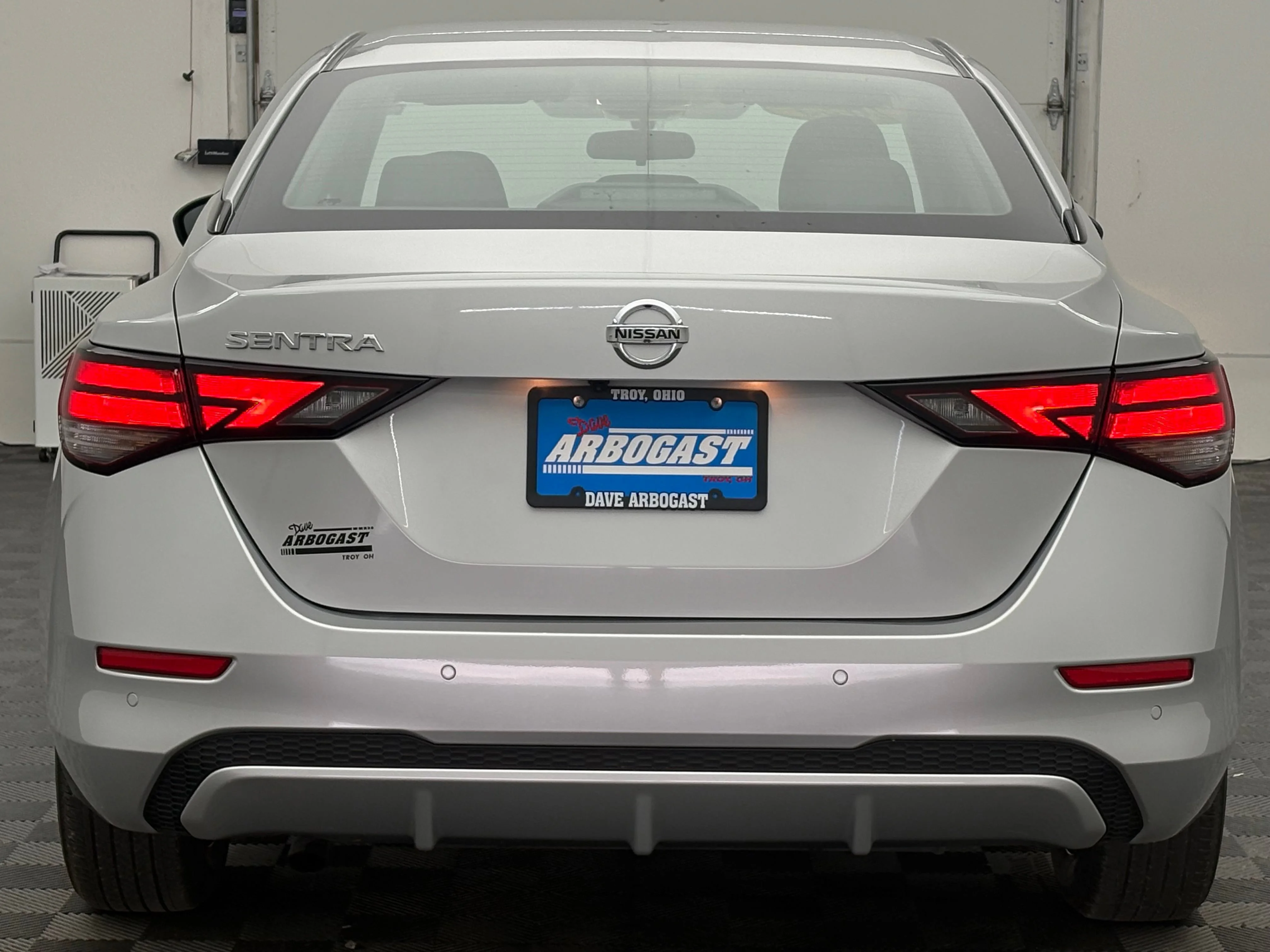 Used 2023 Silver Nissan S image 7
