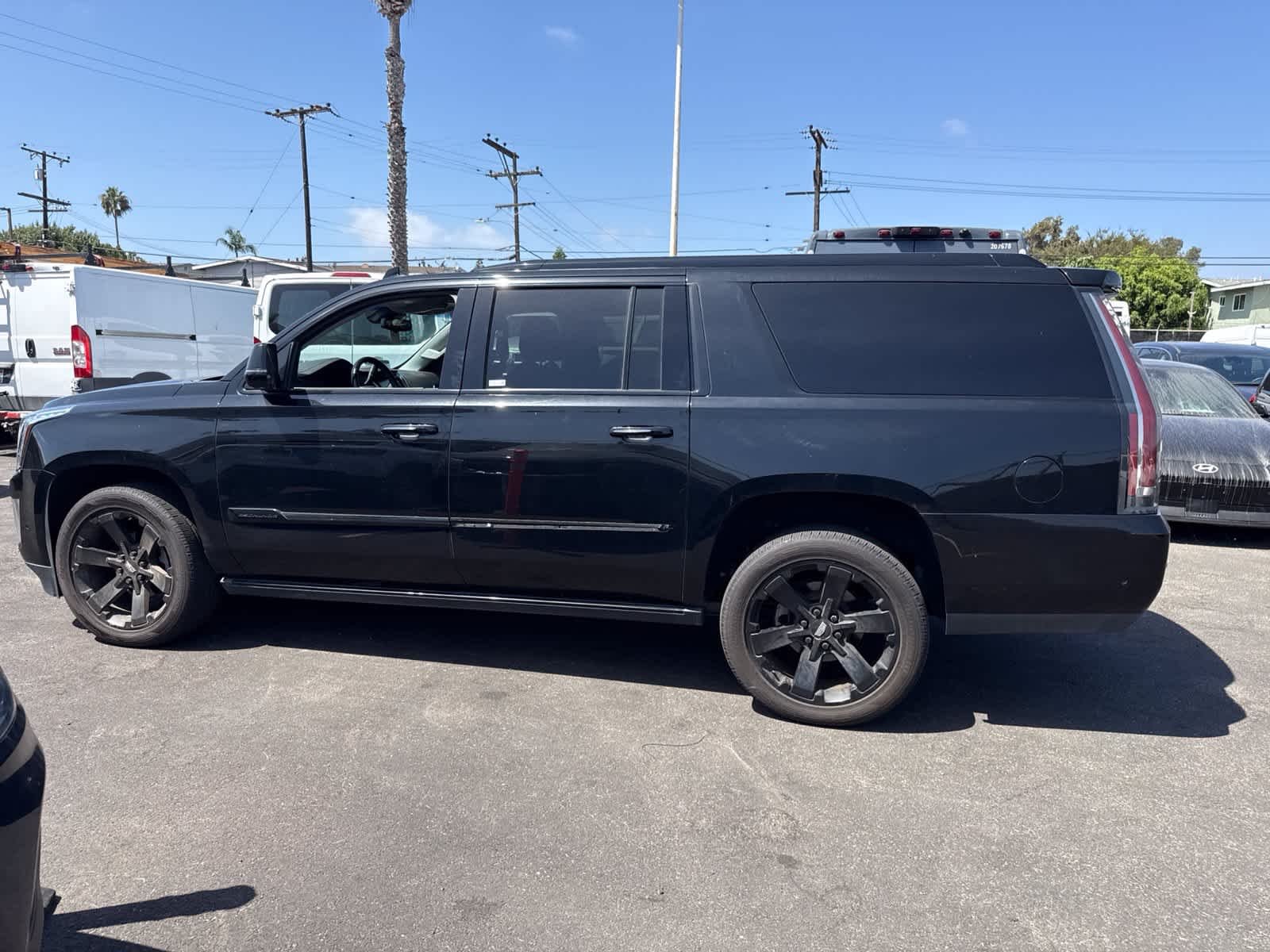 Used 2018 Black Raven Cadillac Premium Luxury image 22
