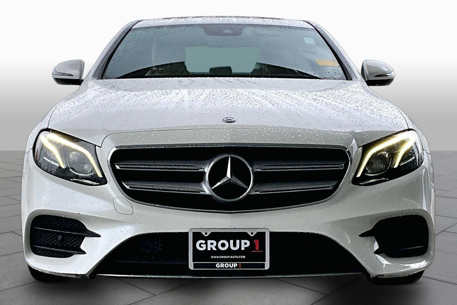 Used 2017 designo Diamond White Metallic Mercedes-Benz E 300 Sport image 4