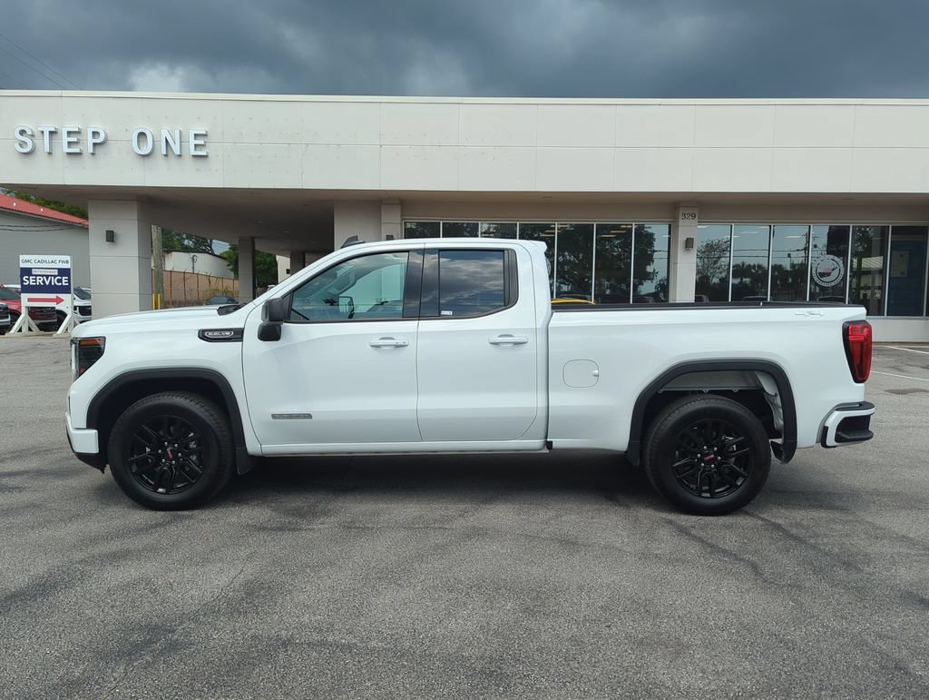 Used 2025 Summit White GMC Elevation image 3