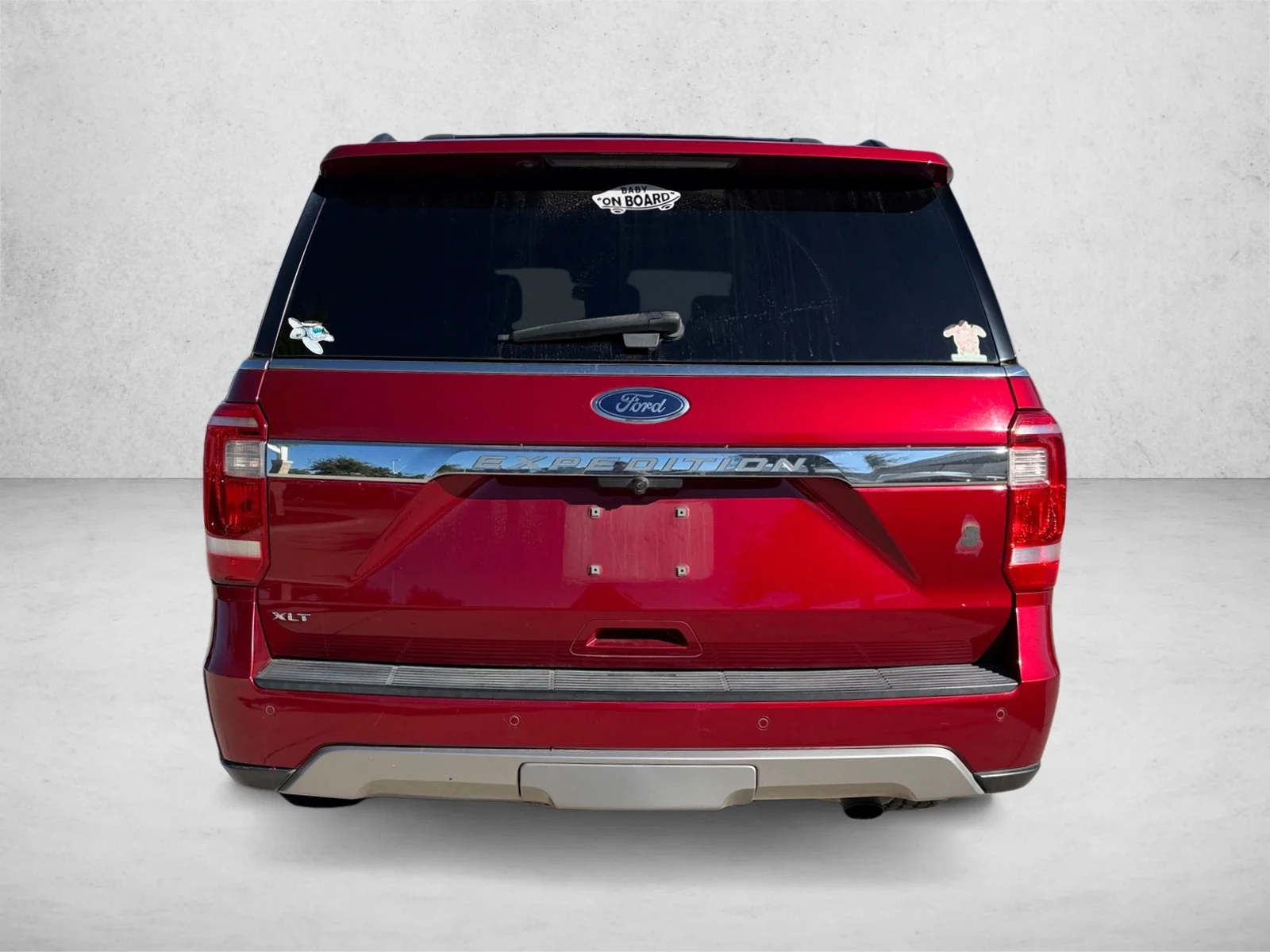 Used 2018 Ruby Red Metallic Tinted Clearcoat Ford XLT image 6