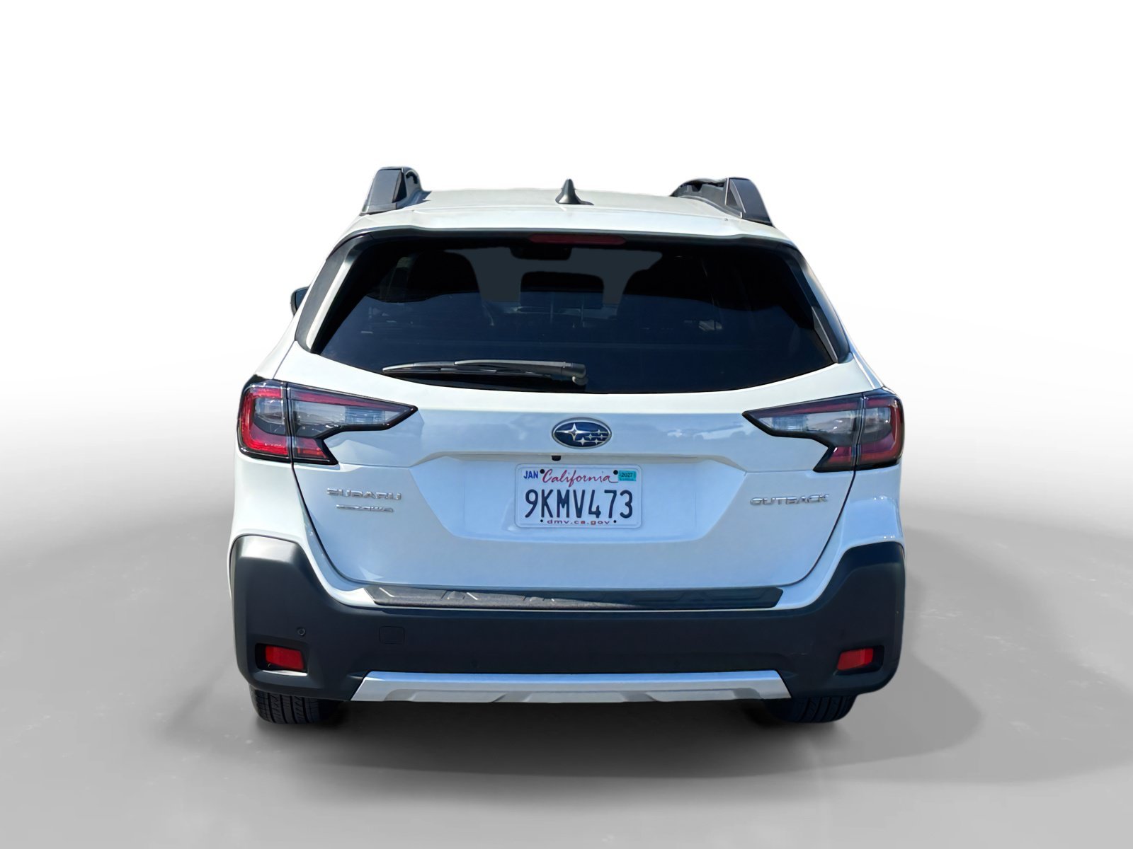 Used 2024 Crystal White Pearl Subaru Limited image 4