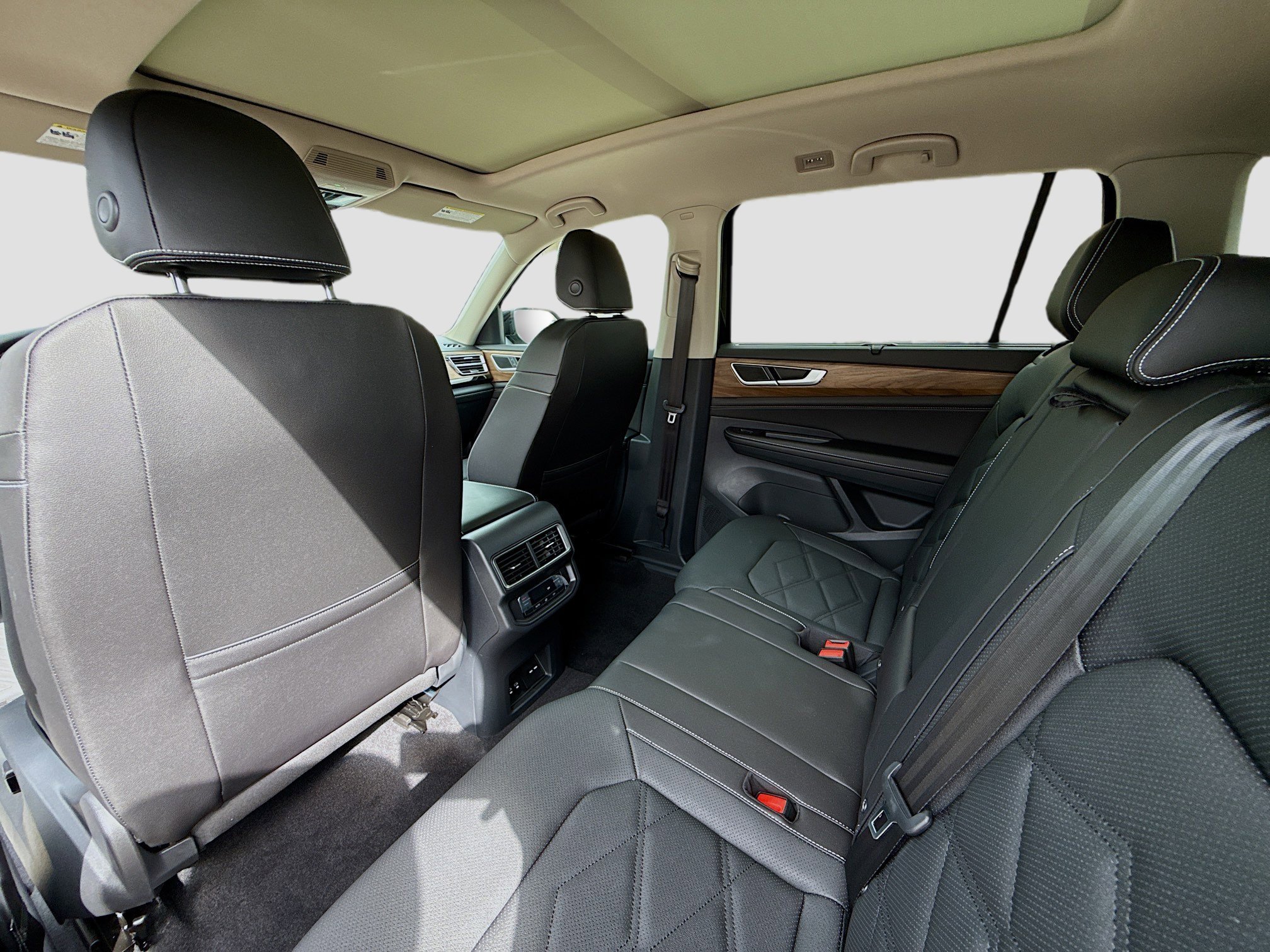 2026 Volkswagen Atlas SE w/Tech - Photo 20