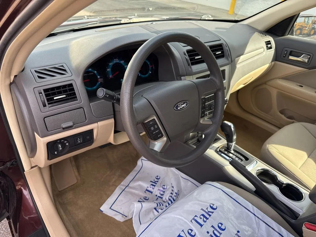 Used 2012 Cinnamon Ford SE image 15