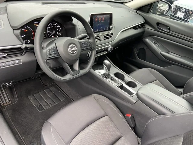 2025 Nissan Altima S - Photo 23