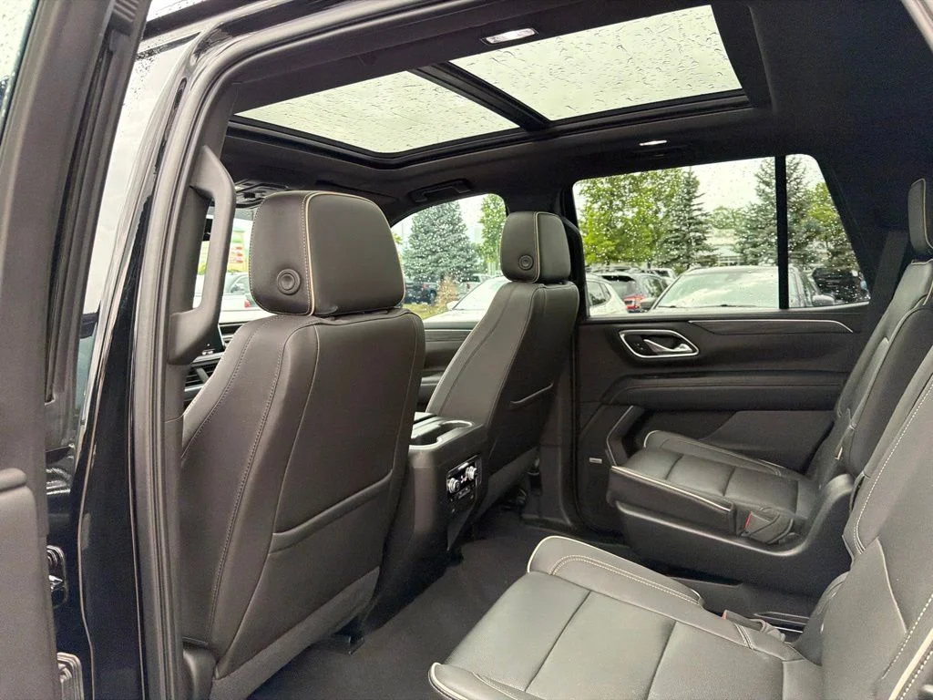 Used 2021 Black GMC SLT image 20