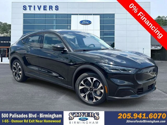 New 2026 Black Ford Select image 1