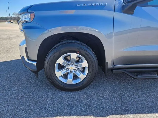 Used 2020 Gray Chevrolet LT image 27