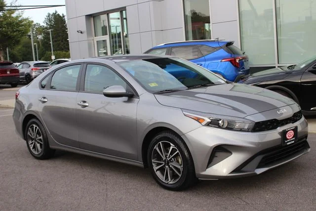 Used 2024 Gray Kia LXS image 1