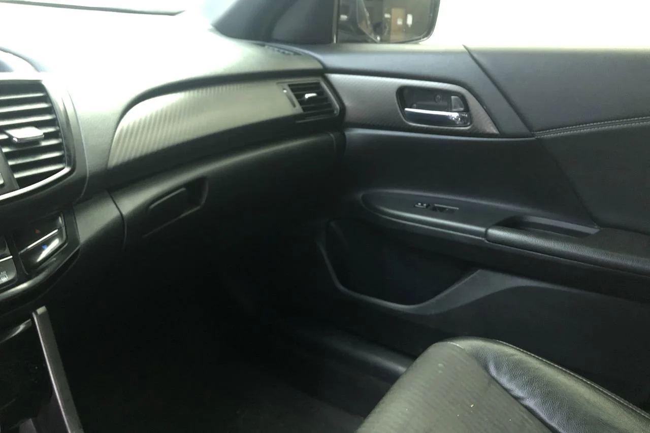 Used 2017 Obsidian Blue Pearl Honda Sport image 11