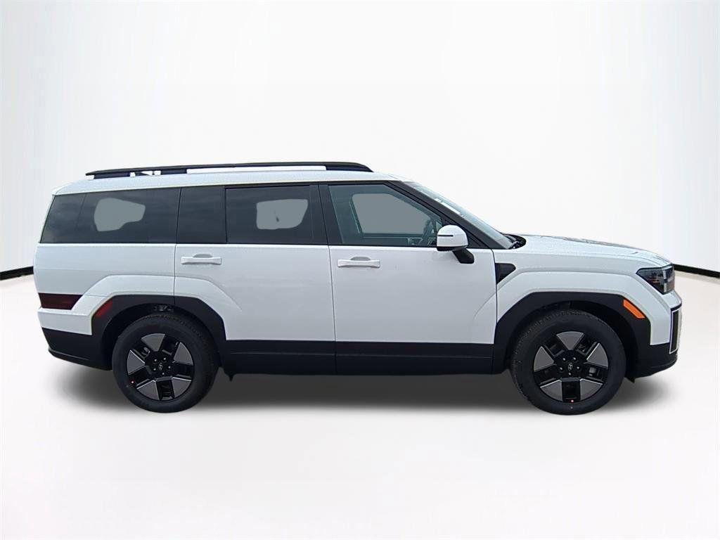 New 2026 White Hyundai SEL image 4
