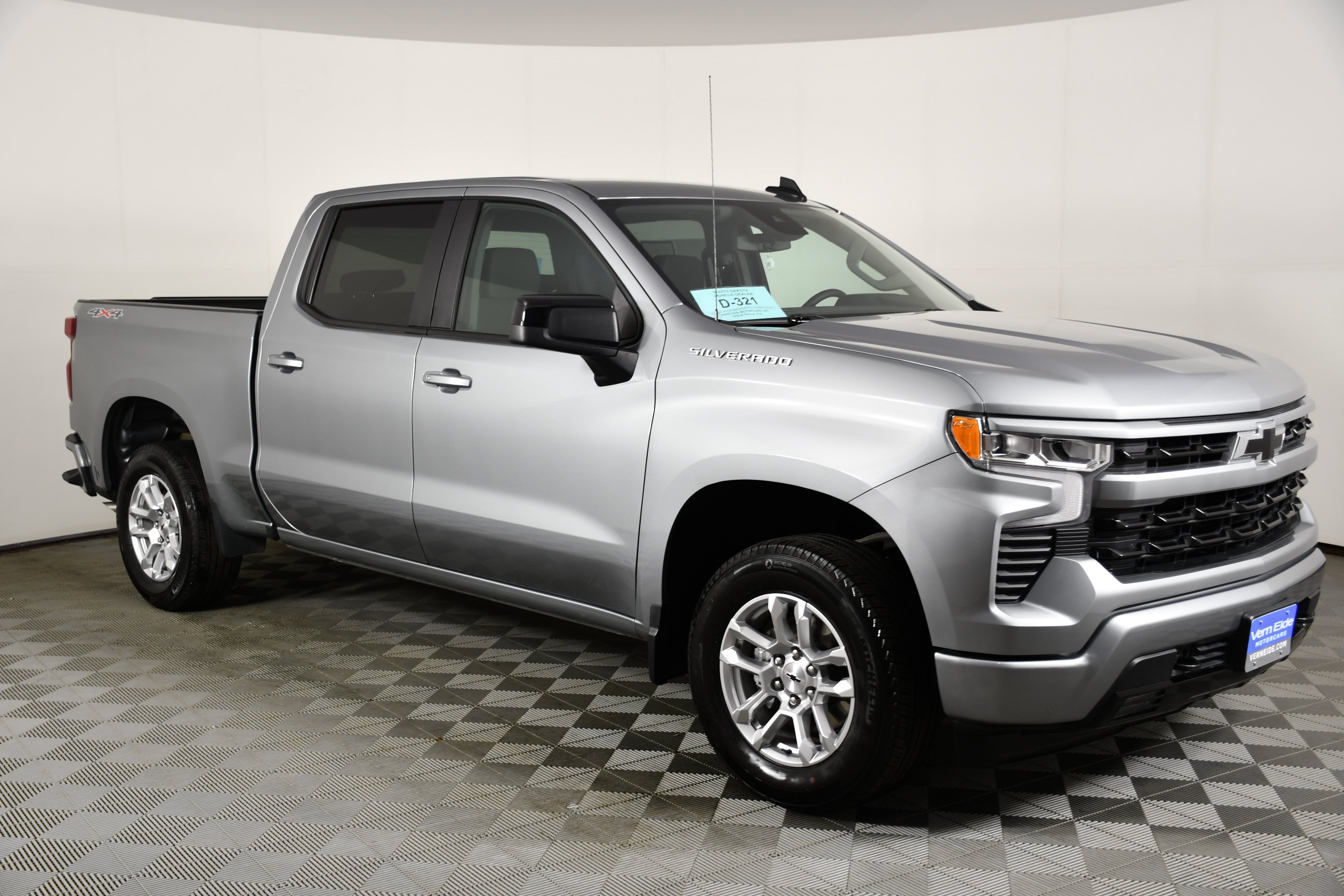 Used 2026 Sterling Gray Metallic Chevrolet RST image 4