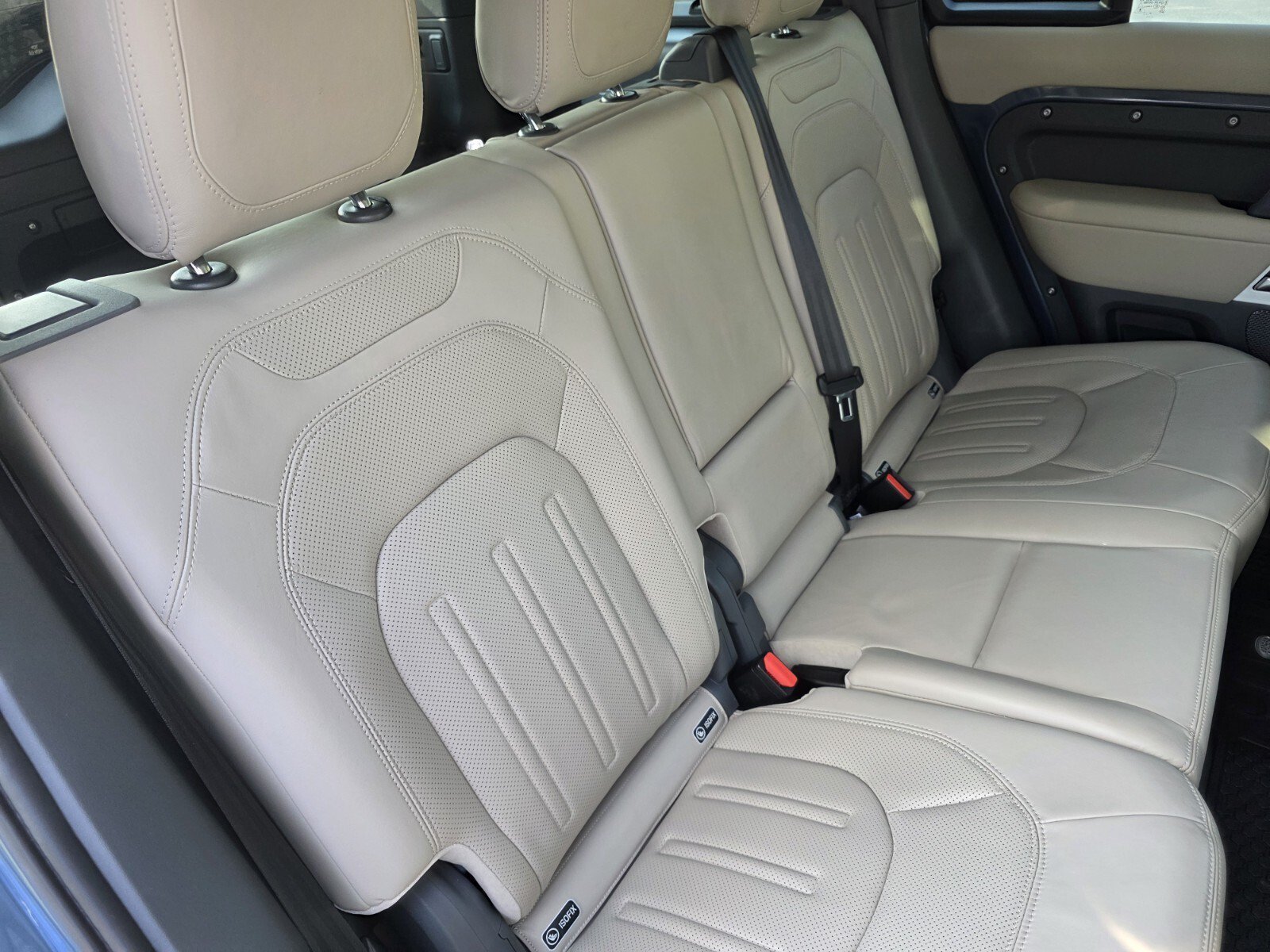 Used 2020 Tasman Blue Metallic Land Rover 110 P400 HSE image 25
