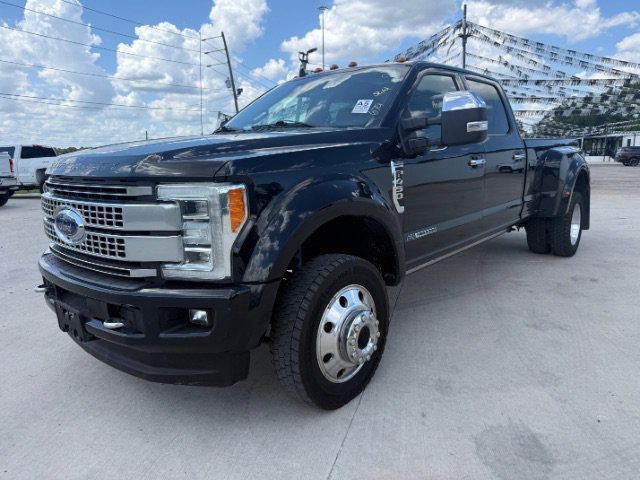 Used 2019 Black Ford Platinum image 1