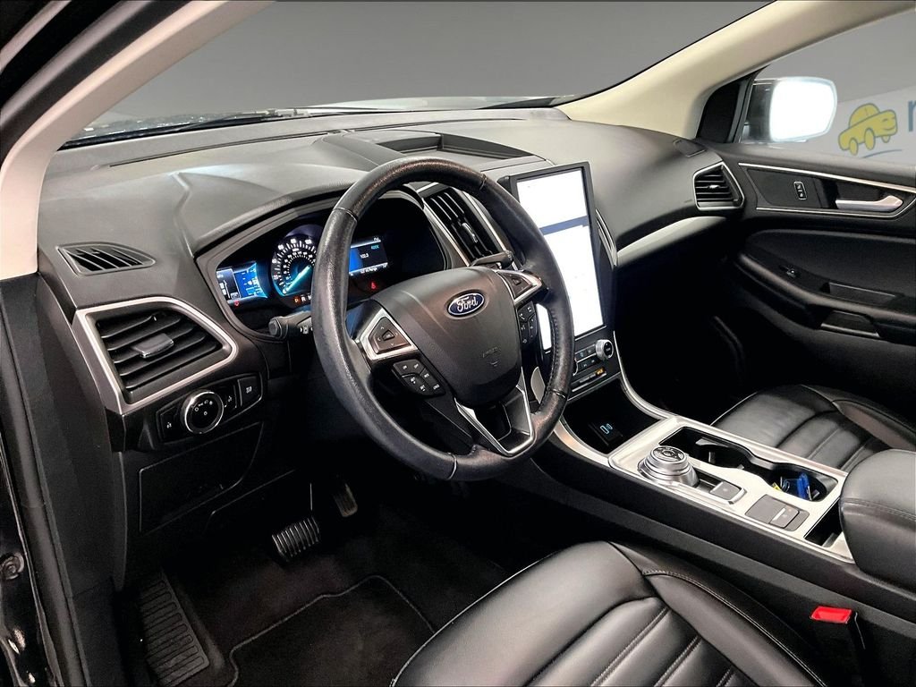 Used 2024 Black Metallic Ford SEL image 8
