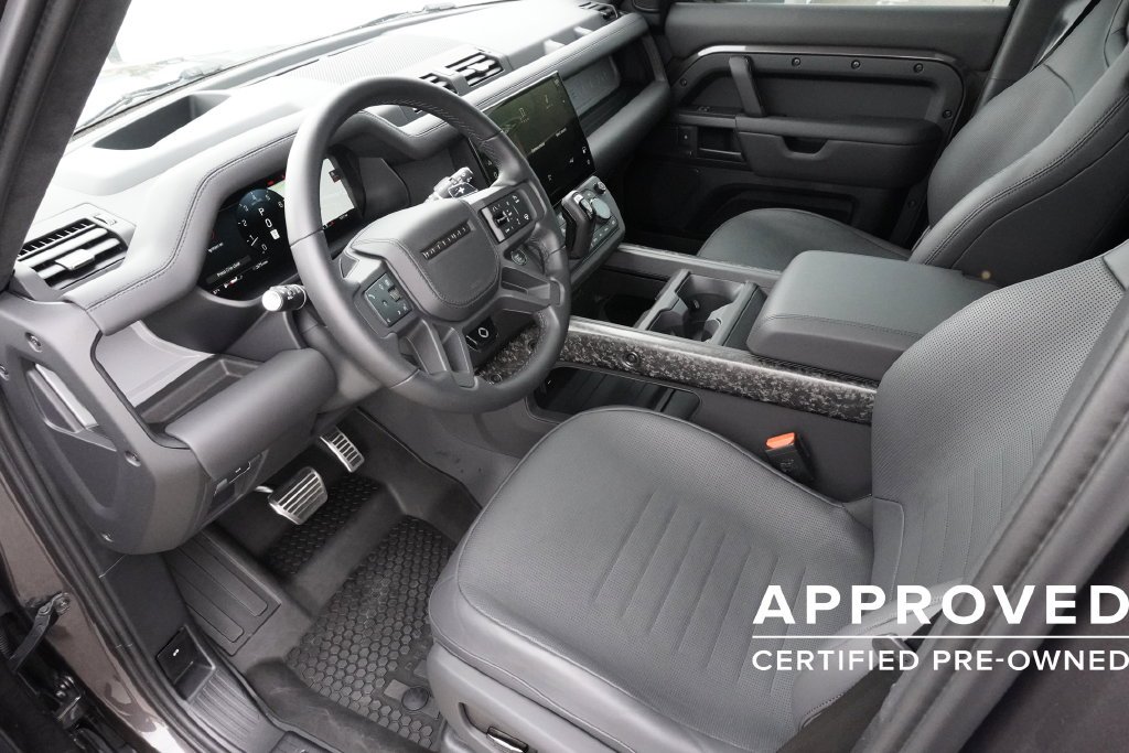 Certified Used 2026 Charente Grey Premium Metallic Land Rover OCTA image 19
