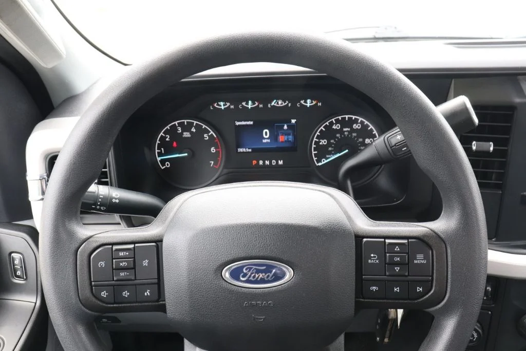 Used 2023 Oxford White Ford XL image 22