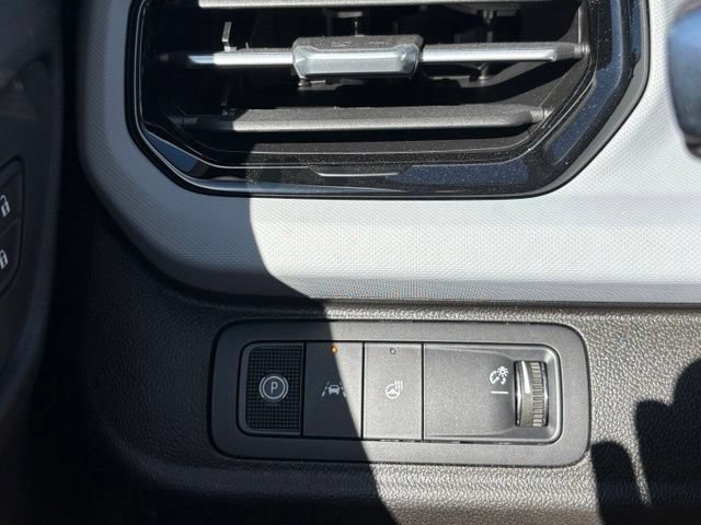 2027 Chevrolet Bolt LT - Photo 29