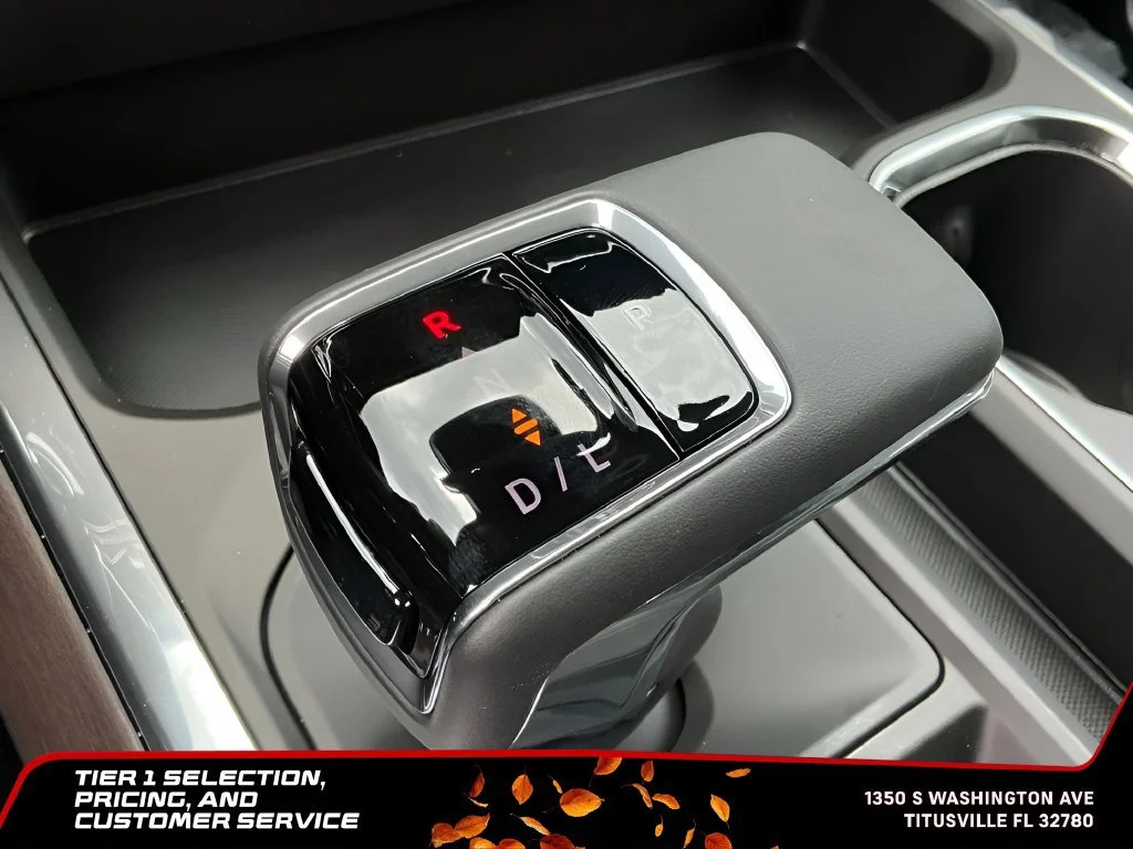 New 2026 Onyx Black GMC SLT image 32