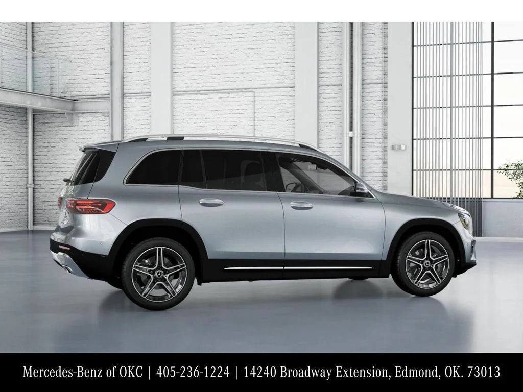 Used 2026 Silver Mercedes-Benz GLB 250 image 18