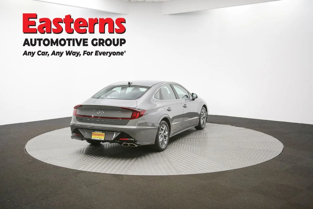 Used 2023 Gray Hyundai SEL image 35