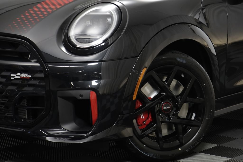 New 2026 Midnight Black MINI Iconic image 4