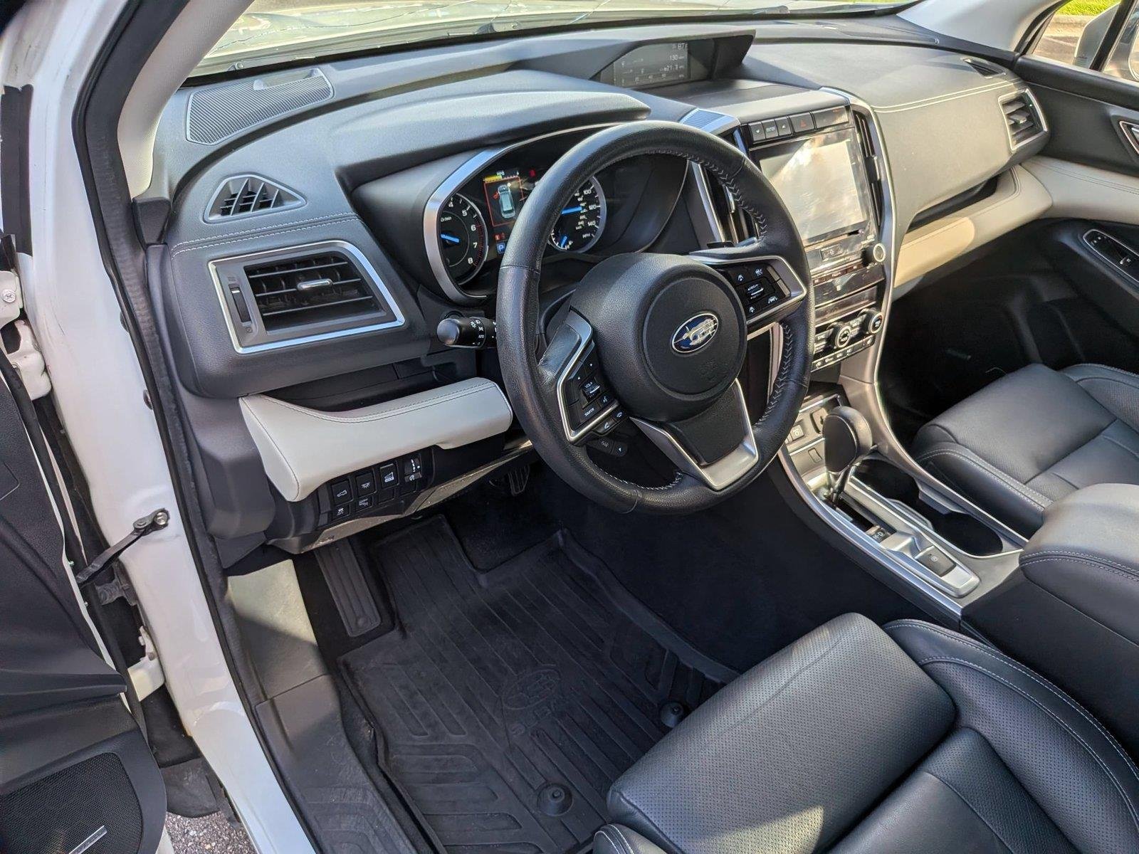 Used 2020 Crystal White Pearl Subaru Limited image 19