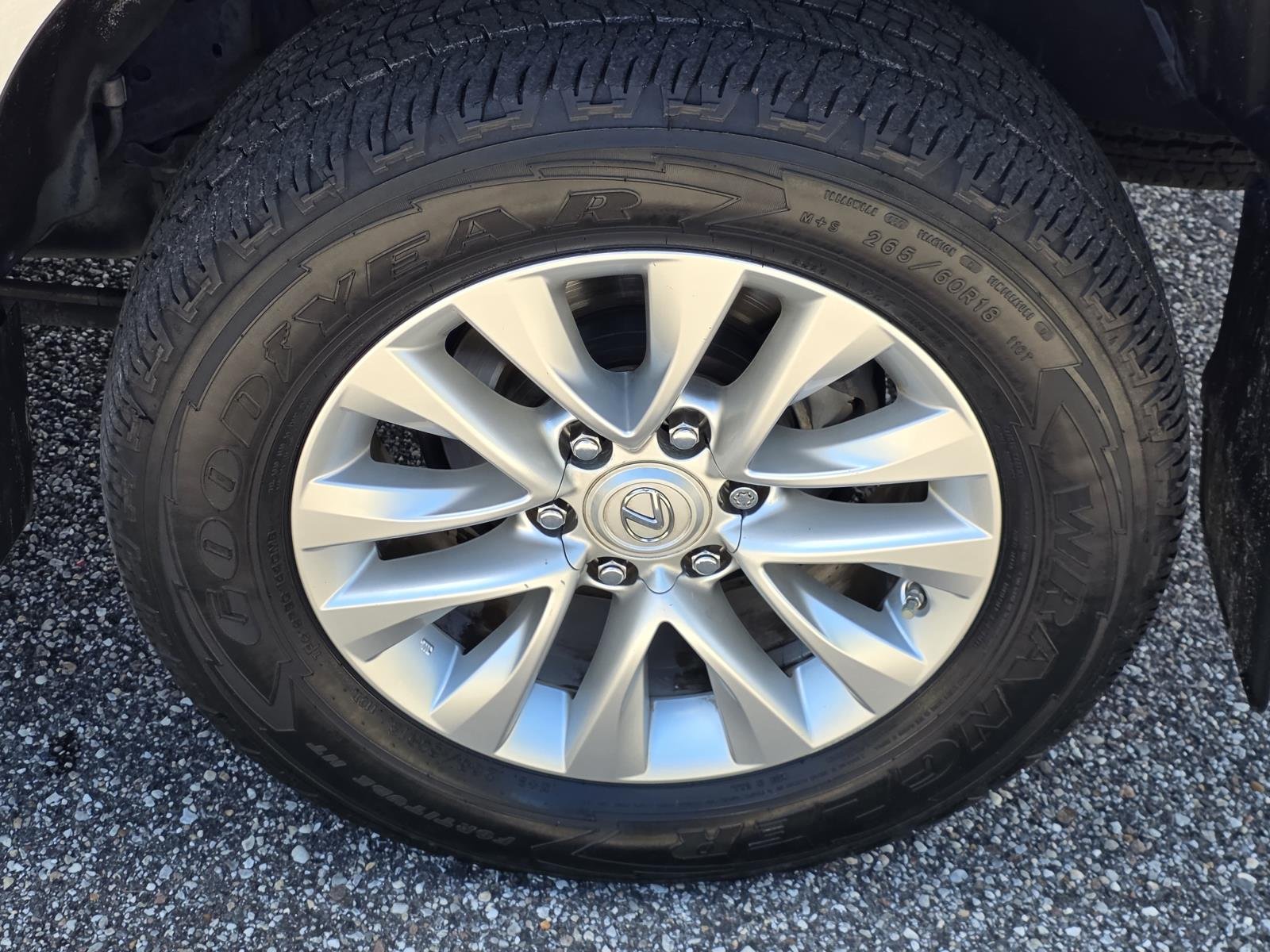 Used 2017 Silver Lexus 460 image 37