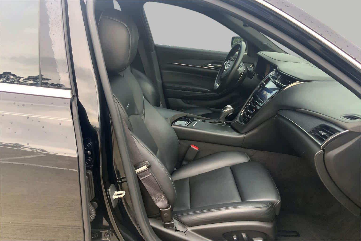 Used 2014 Black Diamond Tricoat Cadillac Vsport Premium RWD image 9